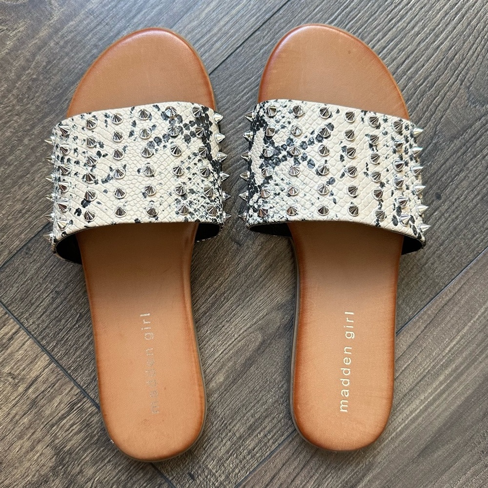 NWOT Madden Girl Studded Slip-On Sandals